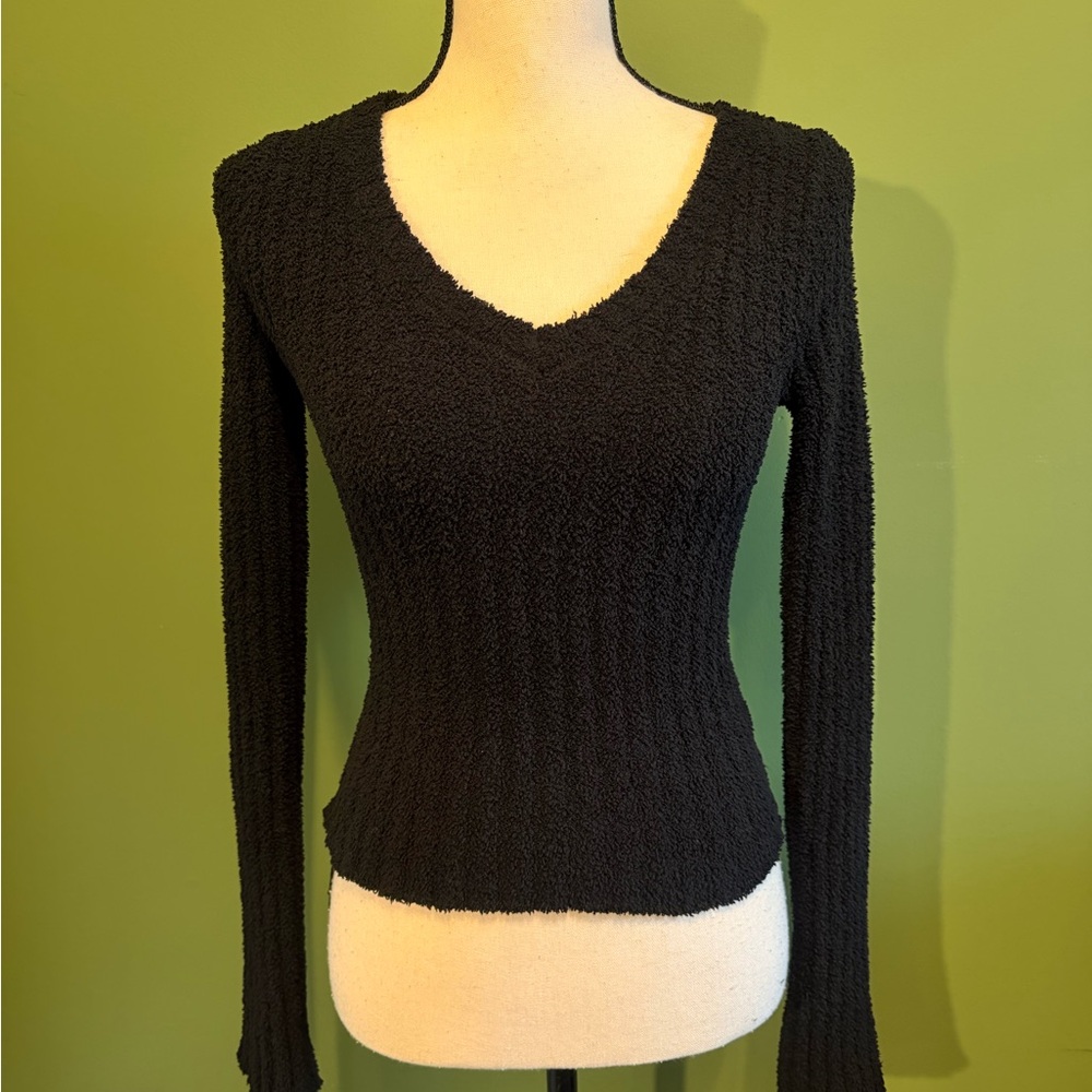 Black V-Neck Textured Long Sleeve Sweater